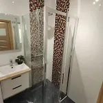 Nagrobli شقة فروتسواف